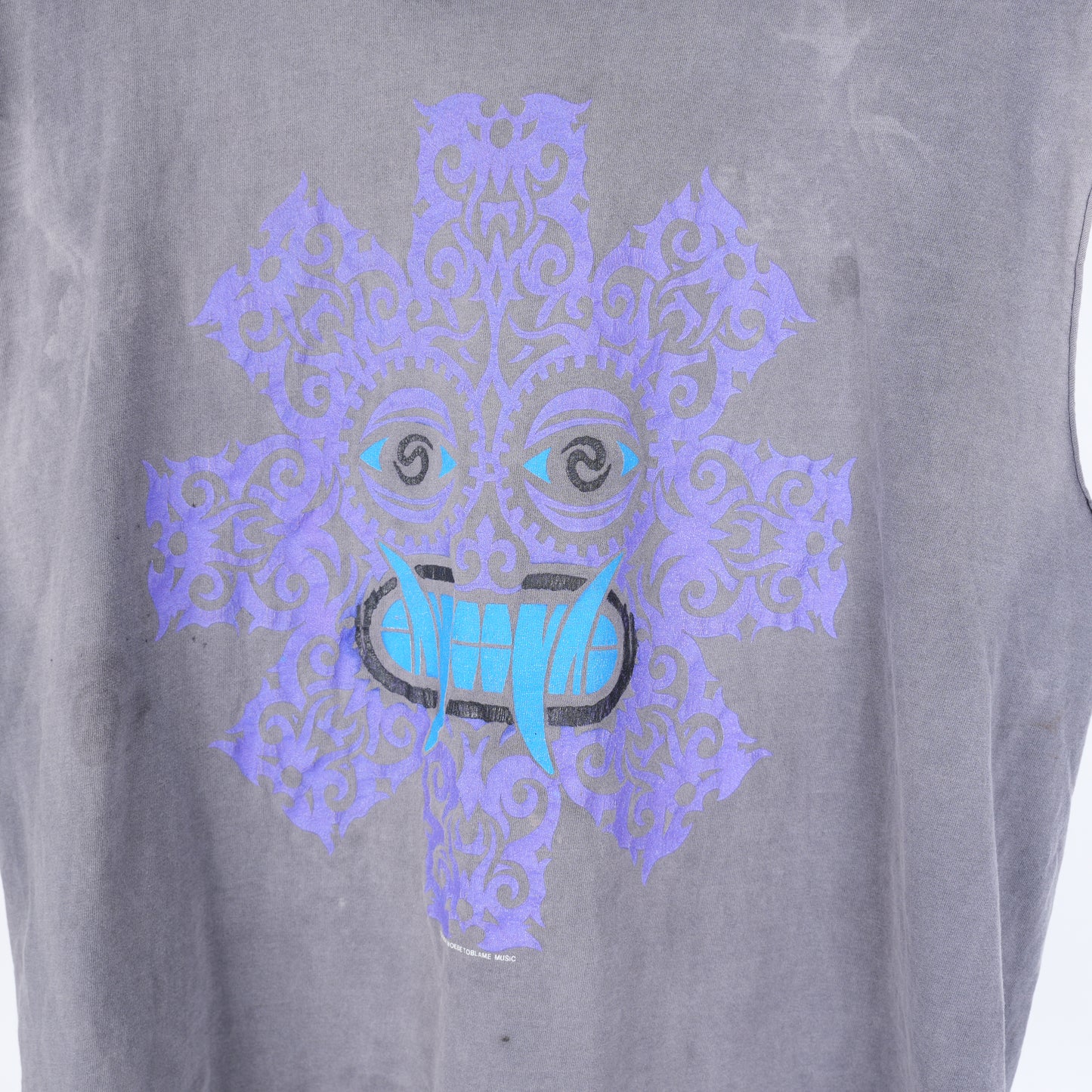 VINTAGE FADED RHCP RED HOT CHILI PEPPERS CUT OFF T-SHIRT