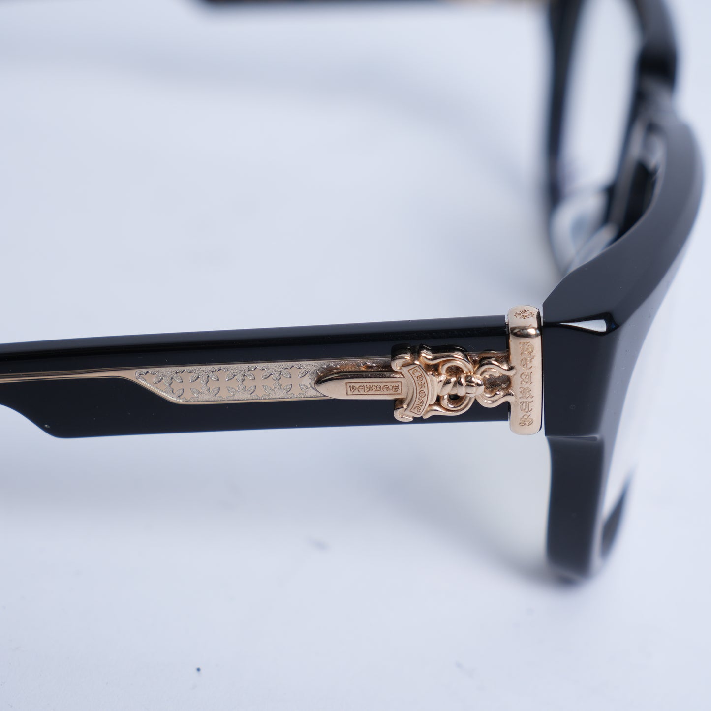 CHROME HEARTS GLOSSY BOX OFFICER GLASSES GOLD