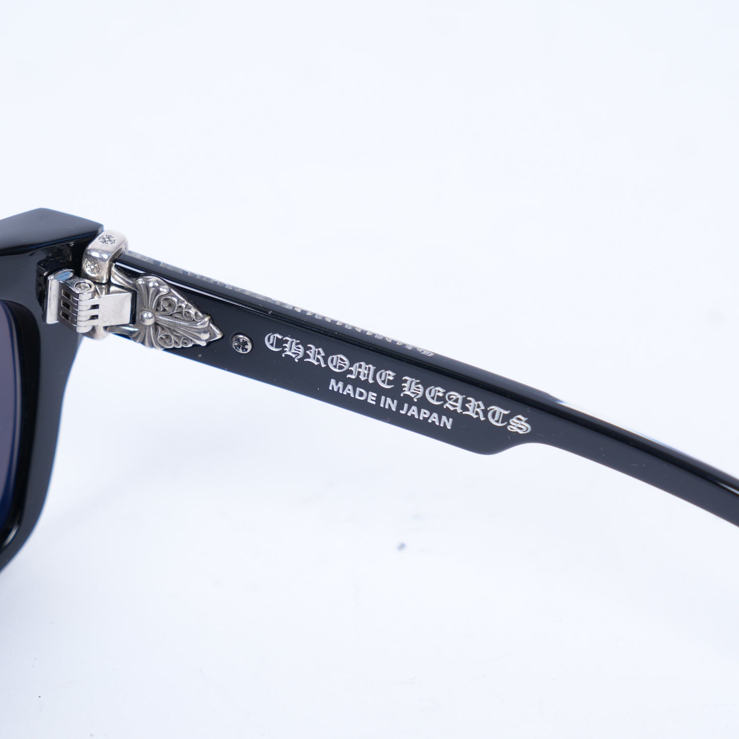 CHROME HEARTS GLOSSY BOX OFFICER SUNGLASSES WITH DIAMOND