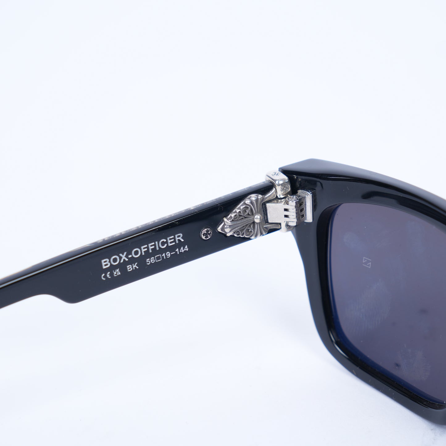 CHROME HEARTS GLOSSY BOX OFFICER SUNGLASSES WITH DIAMOND
