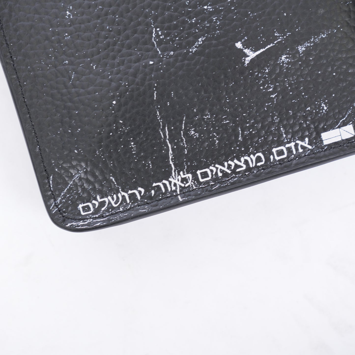 ERD CHRISTAINE F. CLUTCH WALLET