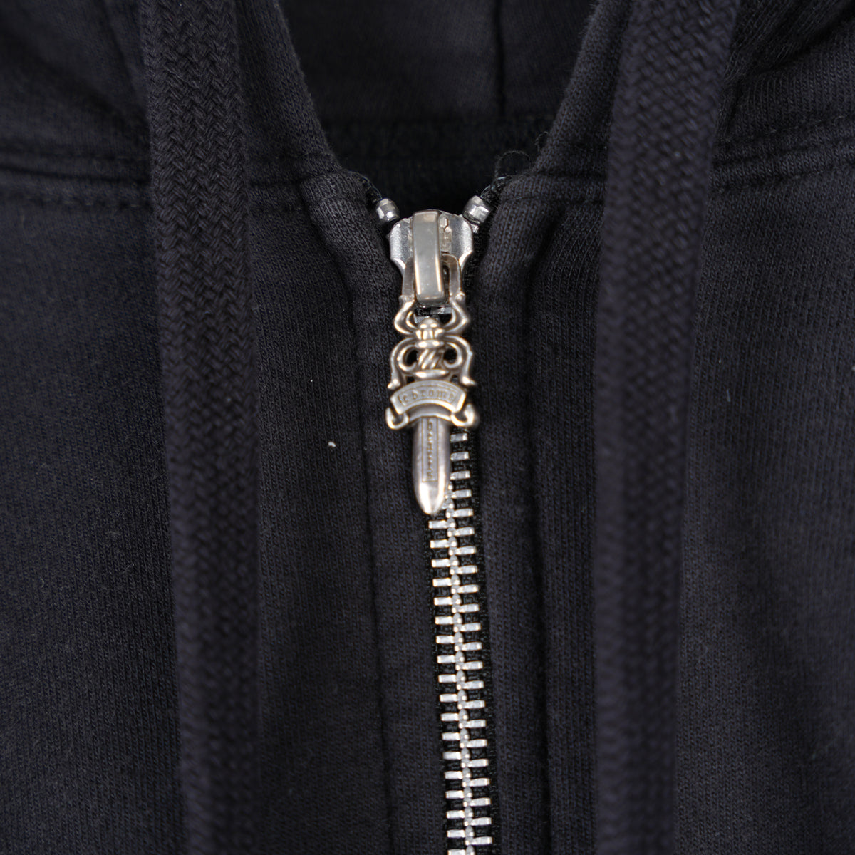 CHROME HEARTS BLACK THERMAL HORSESHOE FLORAL DAGGER ZIP UP