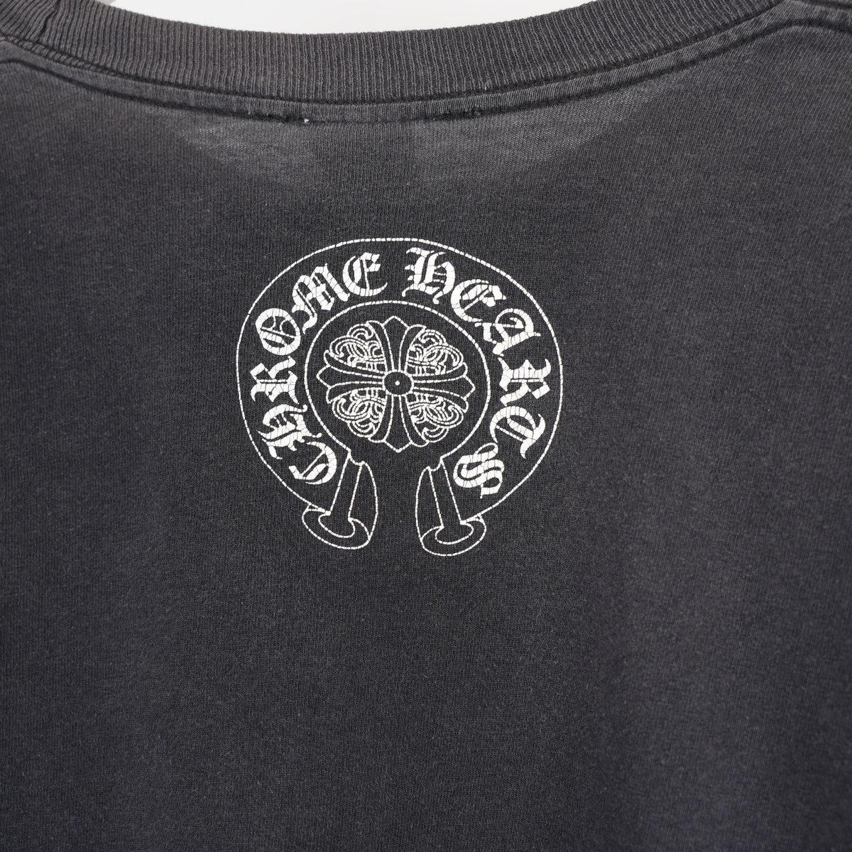 CHROME HEARTS FADED VINTAGE DAGGER POCKET FLORAL LONG SLEEVE TEE