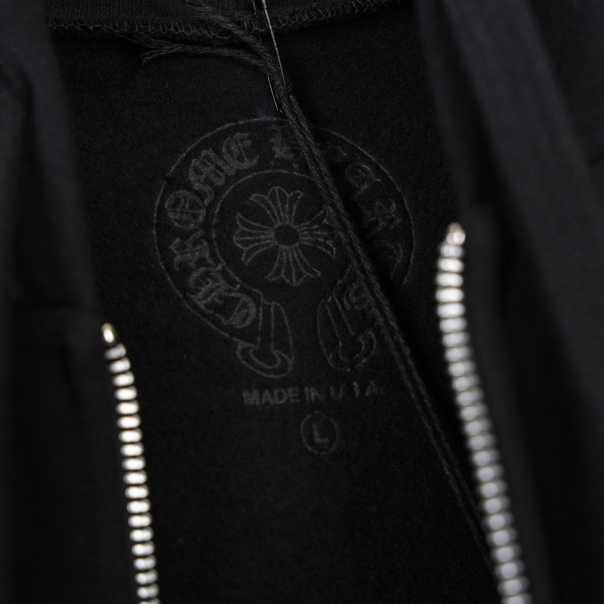 CHROME HEARTS SCROLL LOGO DAGGER ZIP UP HOODIE