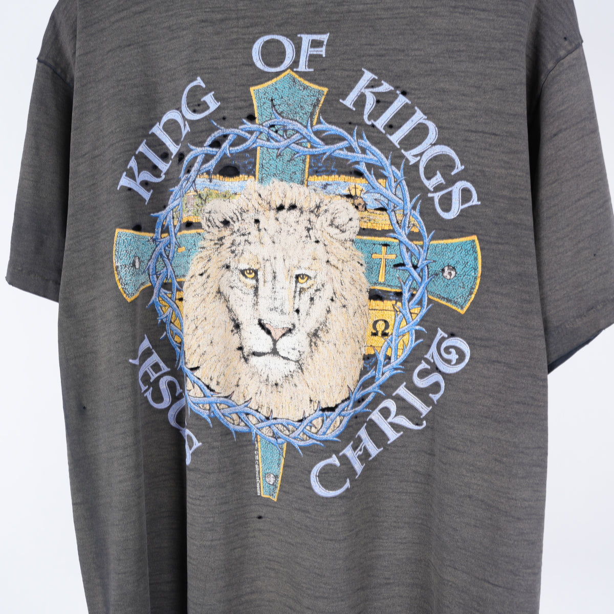 VINTAGE KING OF KINGS FADED THRASHED JESUS TEE