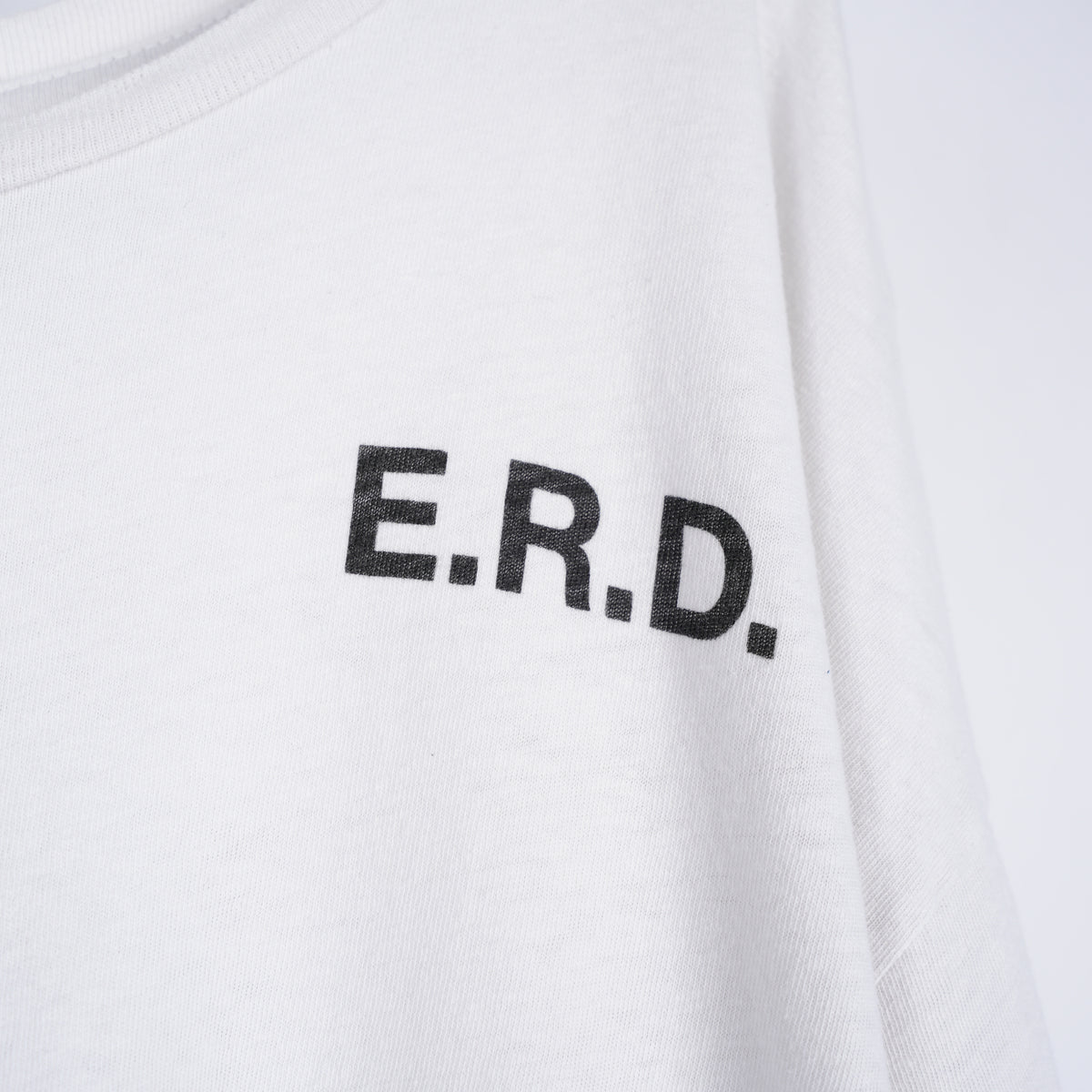 ENFANTS RICHES DÉPRIMÉS  'A PUBLIC APOLOGY' TEE