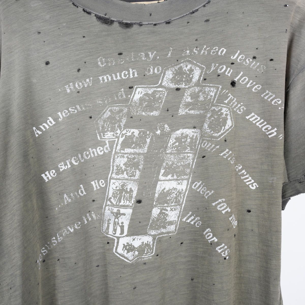THRASHED OLDDIRTYY CROSS TEE