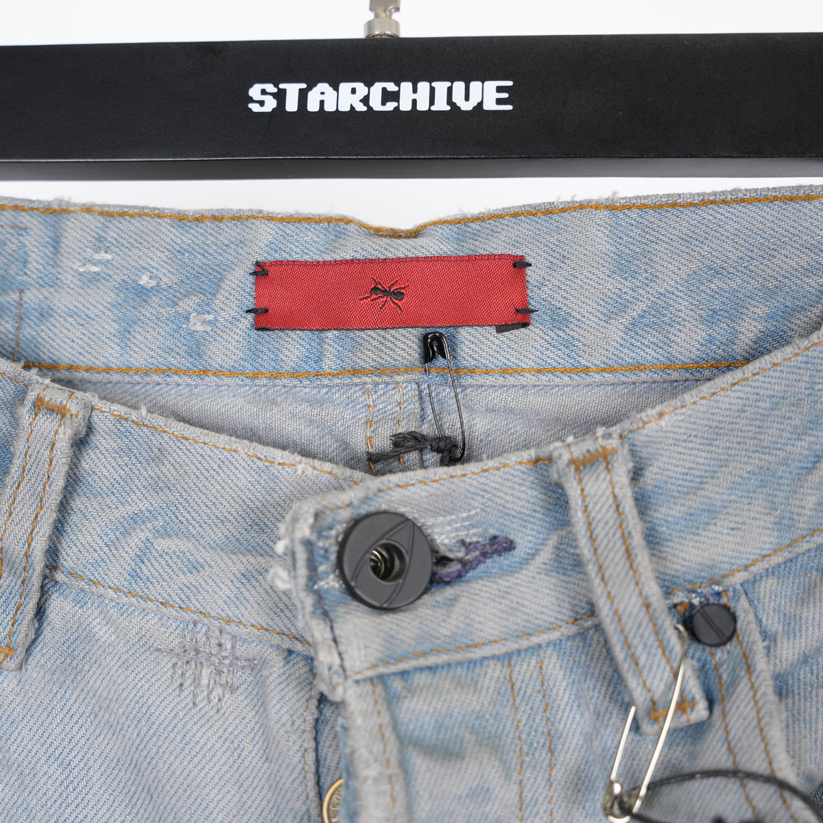 ANT/ANTI LIGHT BLUE DISTRESSED DENIM