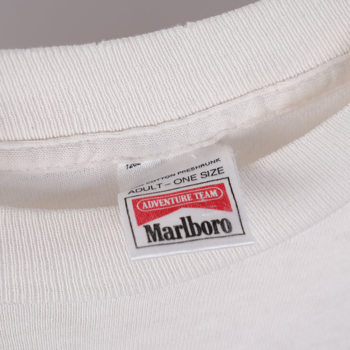 VINTAGE WHITE MARLBORO ADVENTURE TEAM TEE