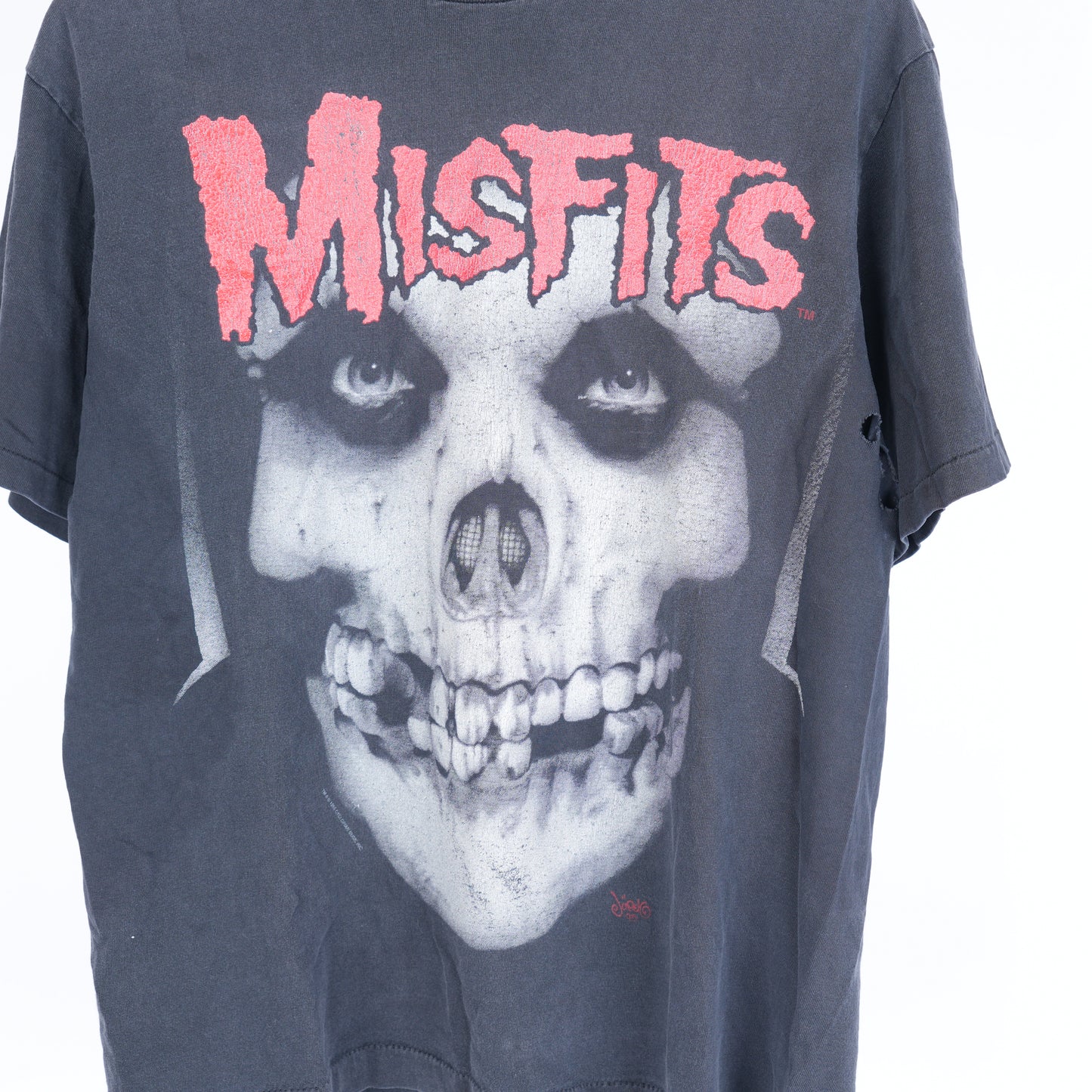 VINTAGE MISFITS SKULL TEE