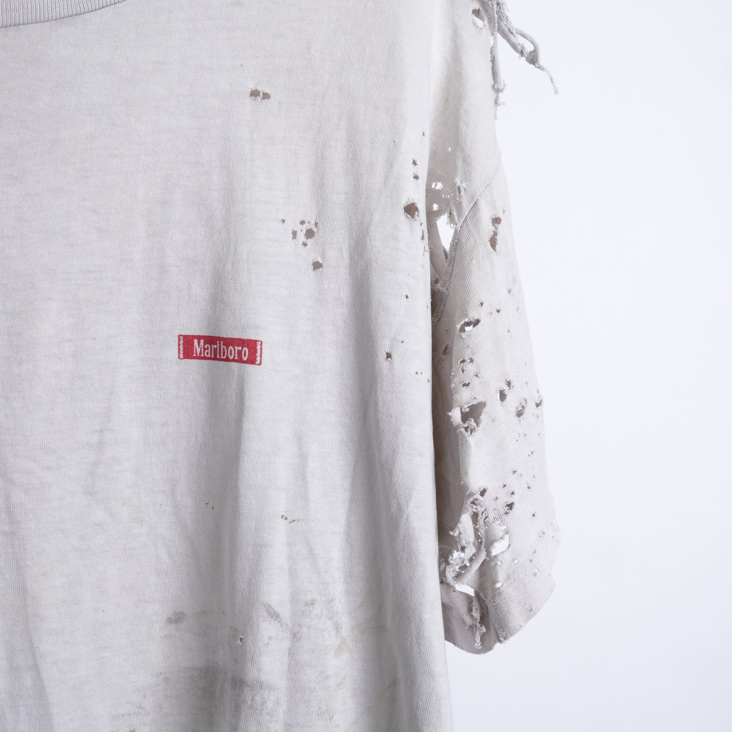 THRASHED WHITE MARLBORO COUNTRY TEE