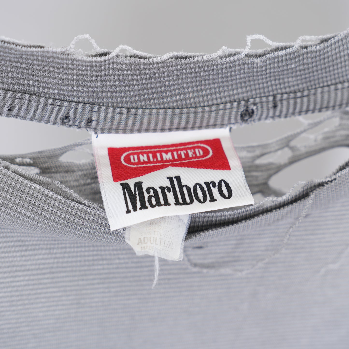 PINSTRIPE MARLBORO TEE