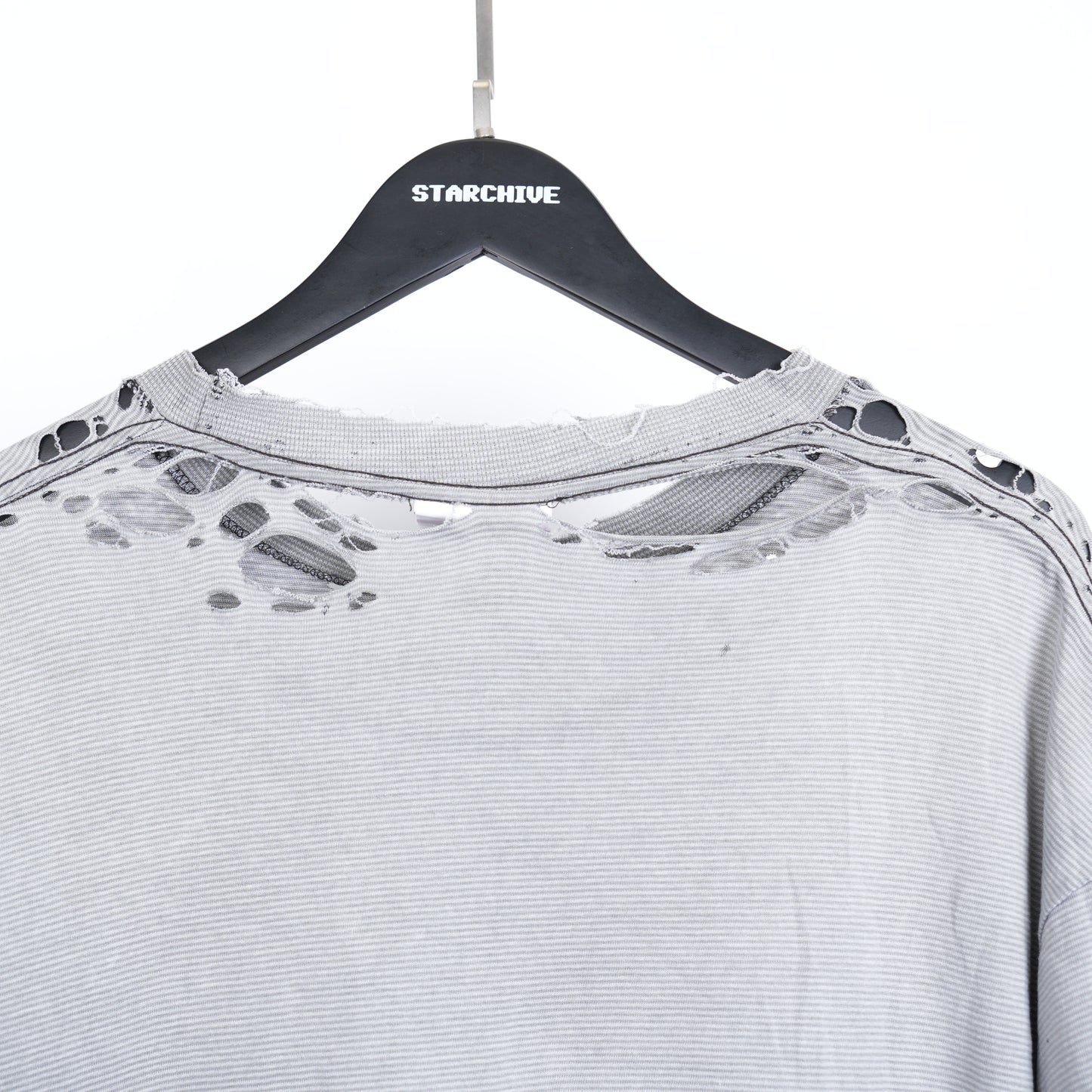 PINSTRIPE MARLBORO TEE