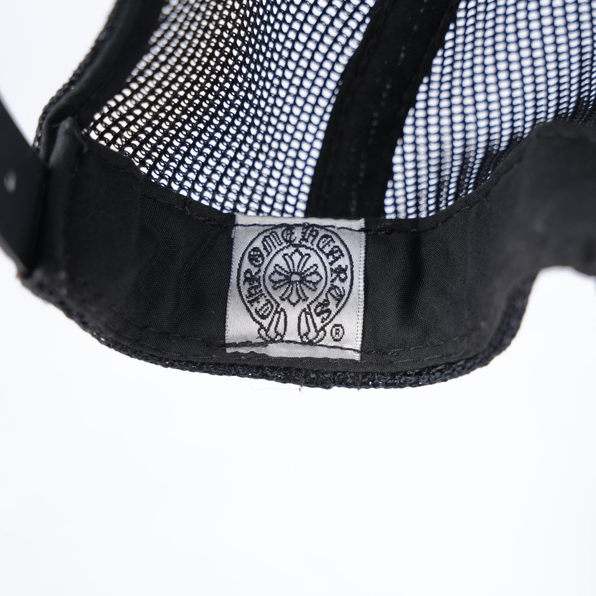 CHROME HEARTS VINTAGE CROSS CH PATCH CAMO TRUCKER HAT
