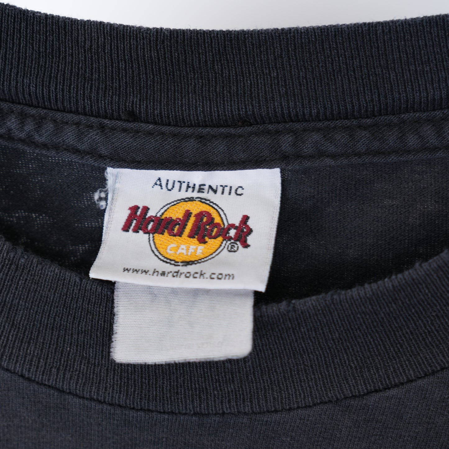HARD ROCK CAFE VINTAGE T-SHIRT