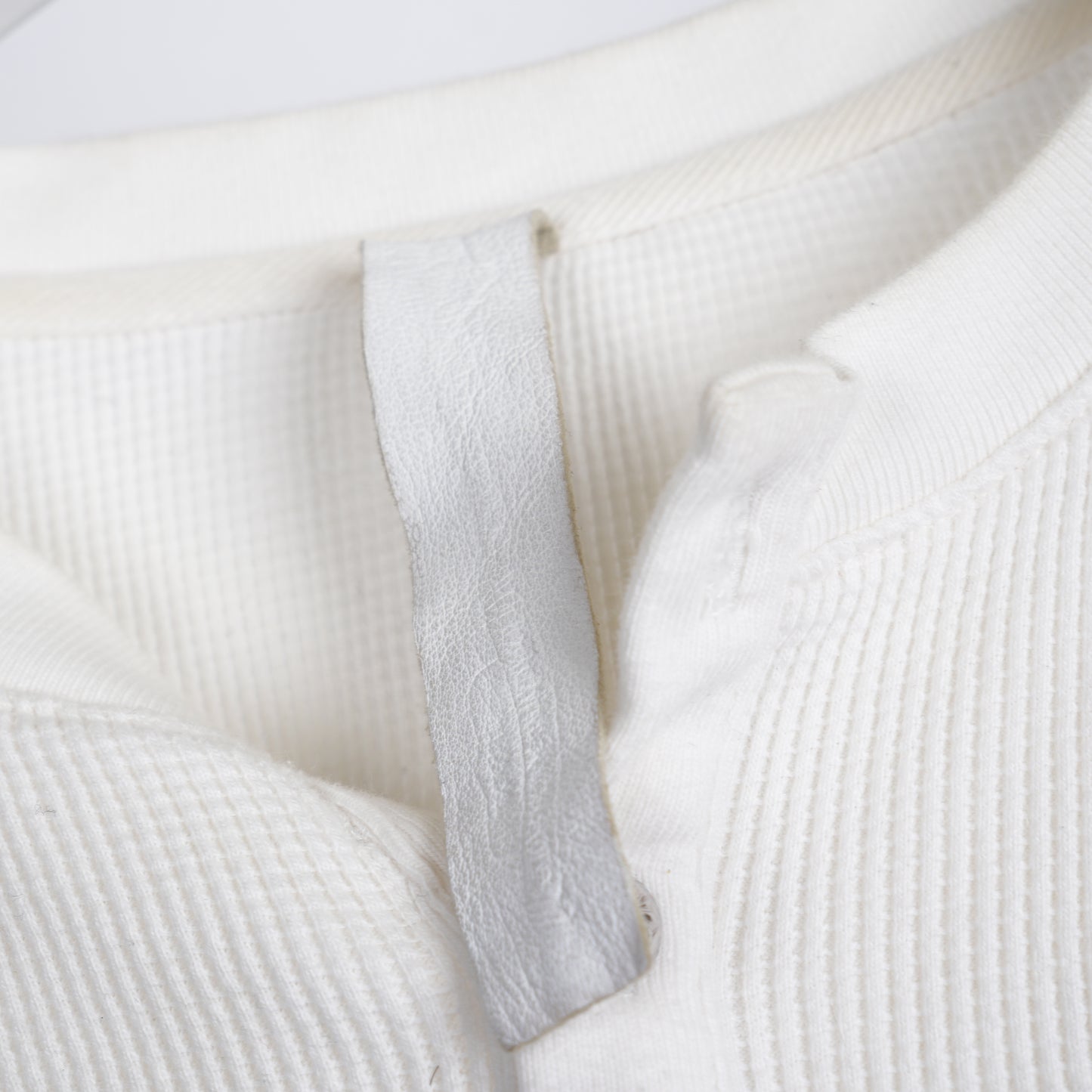 CHROME HEARTS WHITE CROSS PATCH HENLEY THERMAL LONG SLEEVE