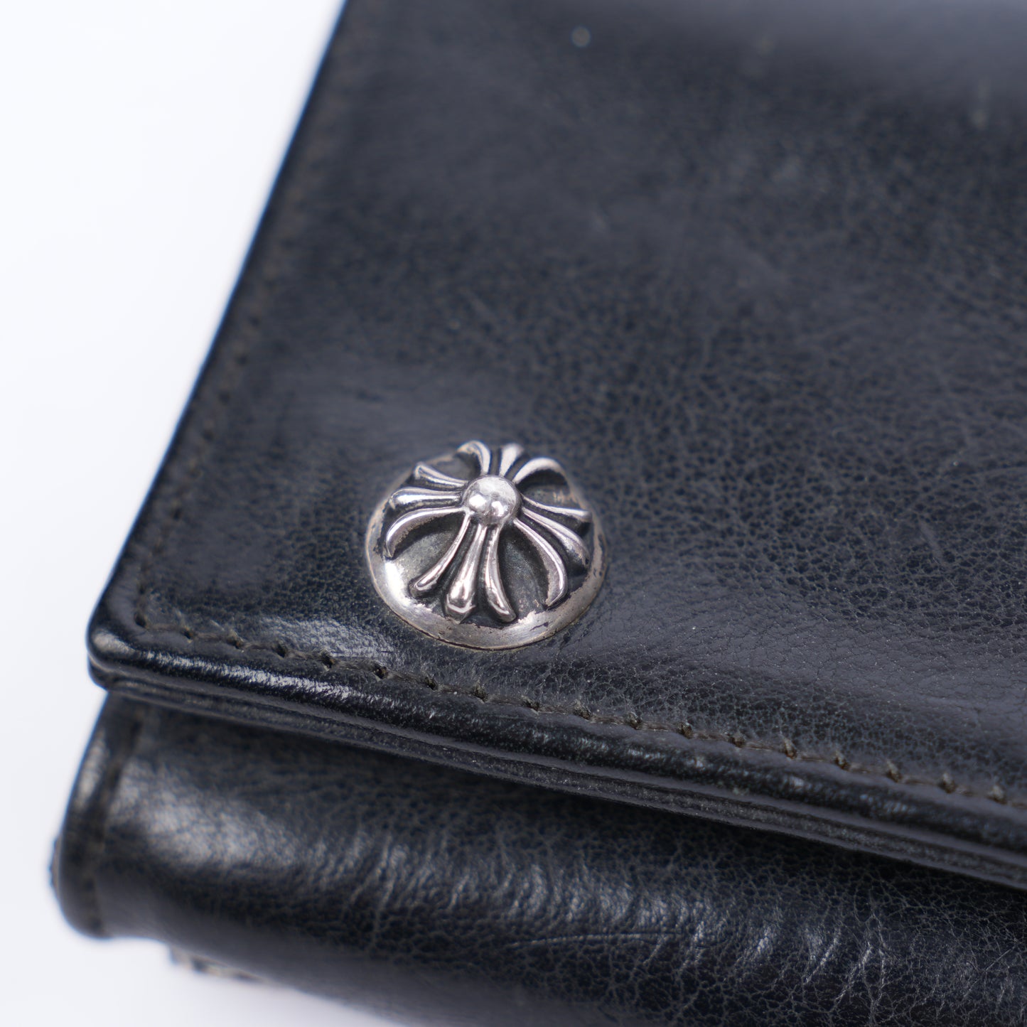 CHROME HEARTS BLACK CROSS PATCH SNAP WALLET