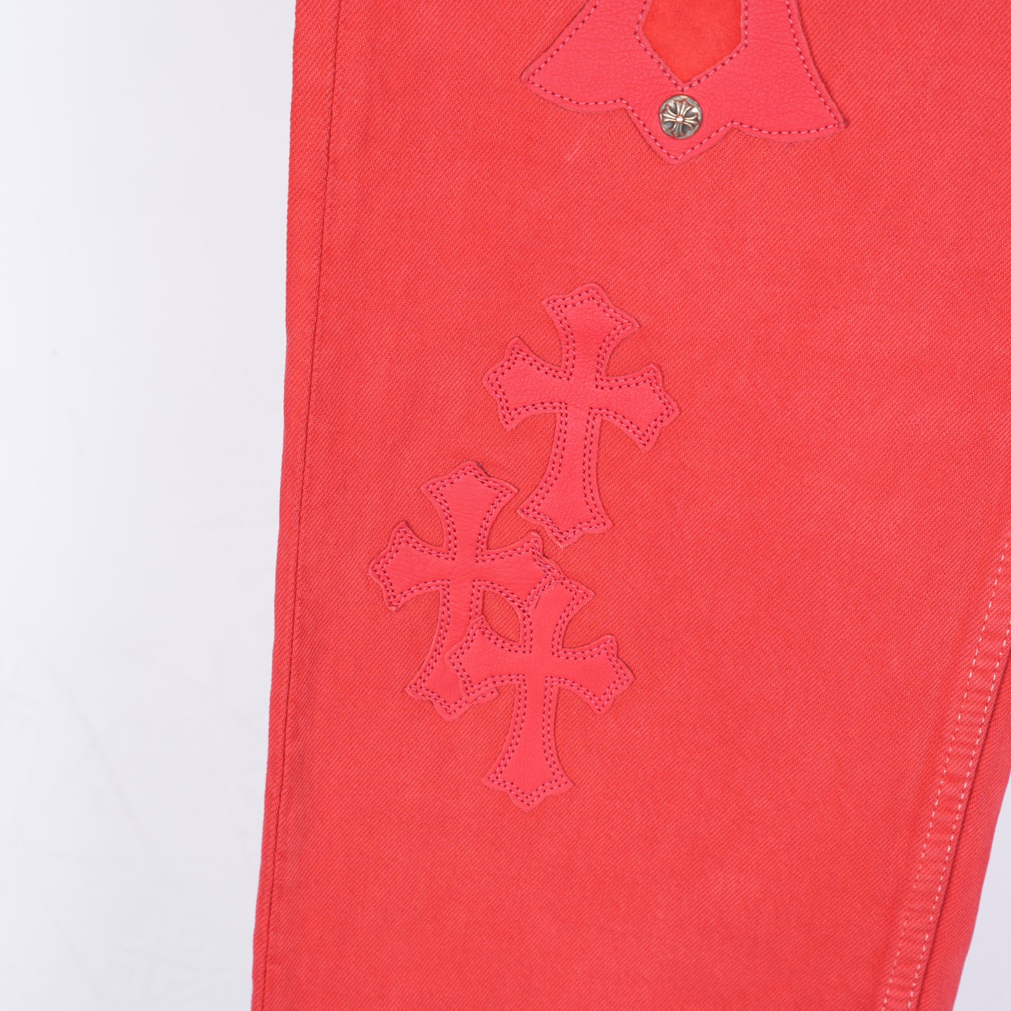 RED PARIS LARGE PATCH LEVI JEANS