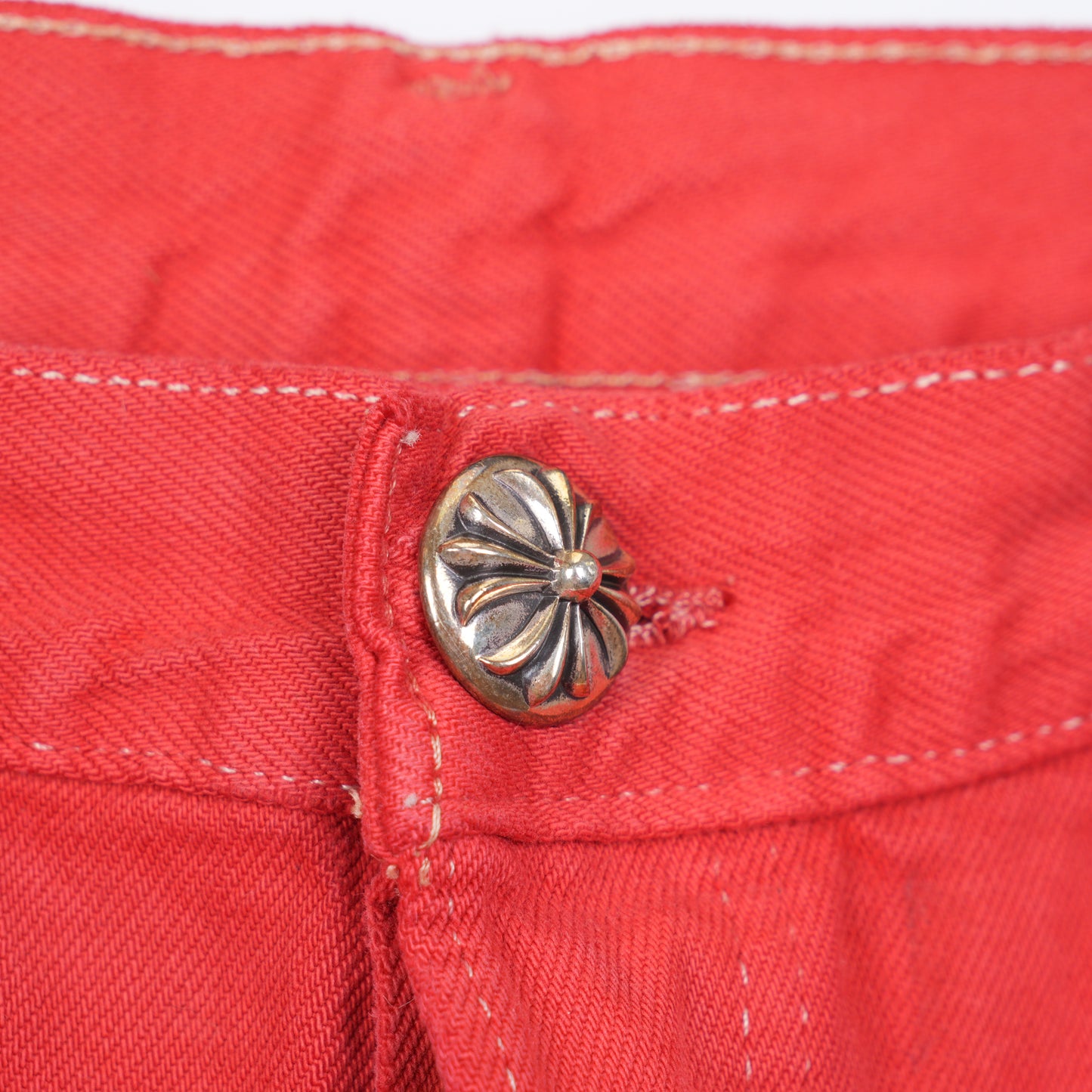 RED PARIS LARGE PATCH LEVI JEANS