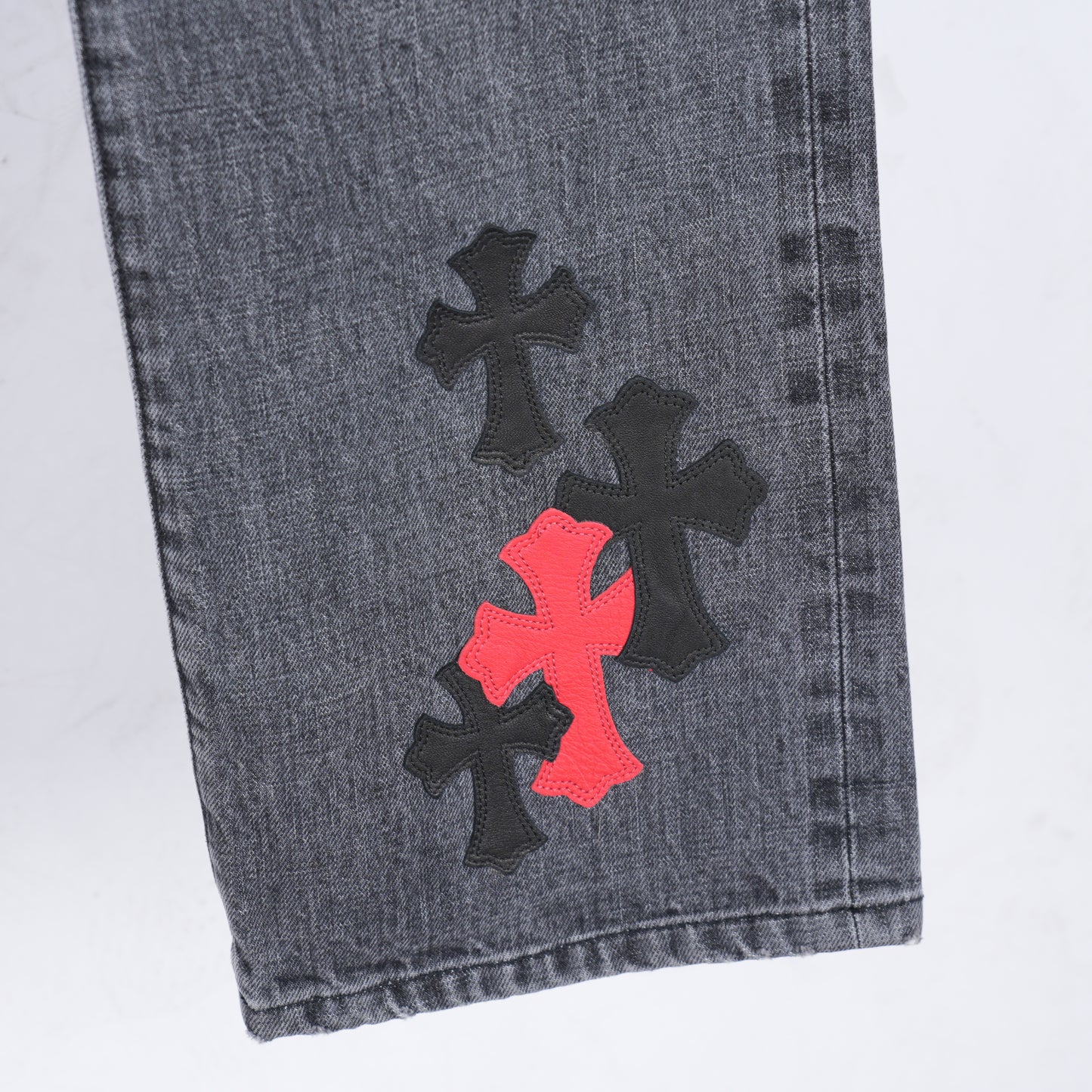 CHROME HEARTS DRAKE CLB RED/BLACK PATCH DENIM
