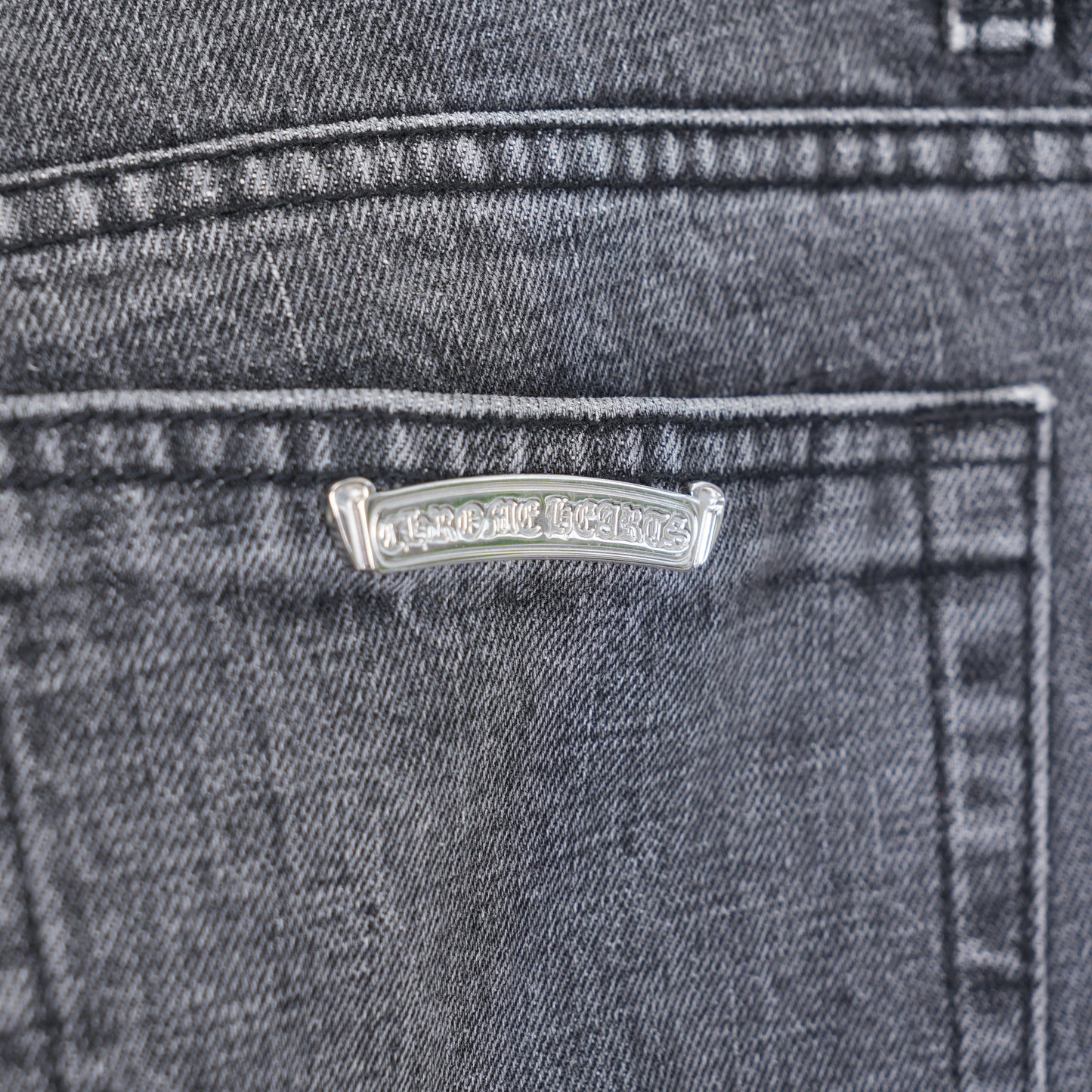 CHROME HEARTS DRAKE CLB RED/BLACK PATCH DENIM