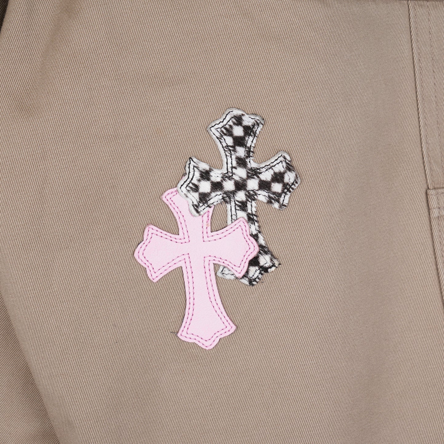 TAN/PINK CROSS PATCH CARPENTER PANTS
