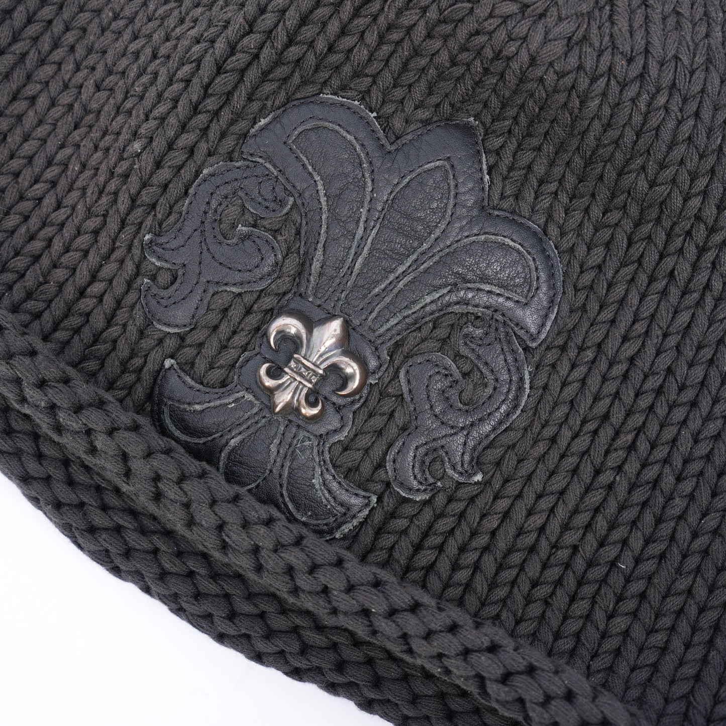 CH FLEUR DE LIS CHARM BEANIE W HARDWARE