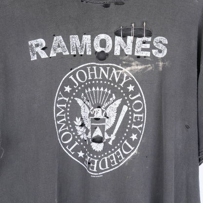THRASHED RAMONES VINTAGE T-SHIRT