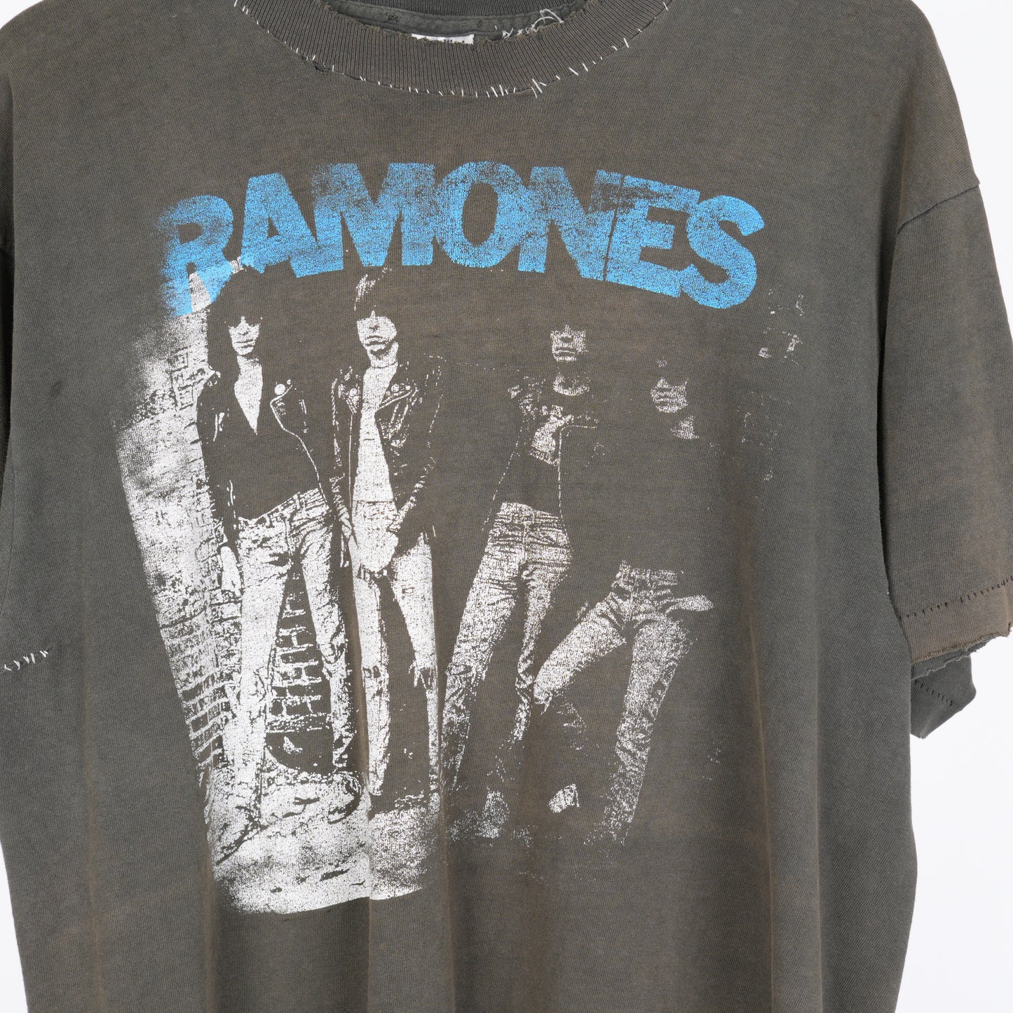 VINTAGE 80'S RAMONES ROCKET TO RUSSIA TEE