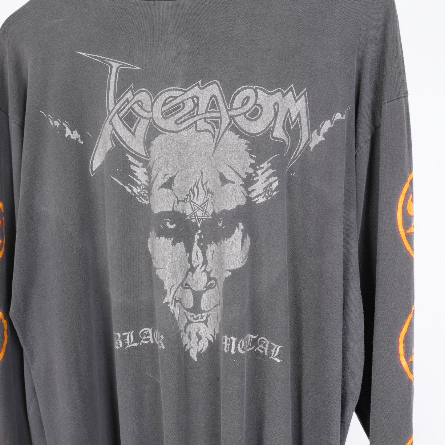 VINTAGE FADED VENOM BLACK METAL LONG SLEEVE TEE