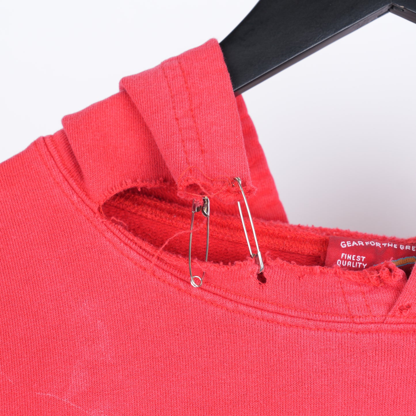 VINTAGE MARLBORO DISTRESSED HOODIE