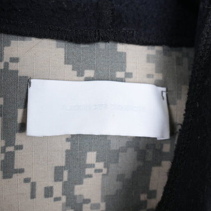 ALEXANDER DIGENOVA CROPPED CAMO HOODED BUTTON UP SHIRT