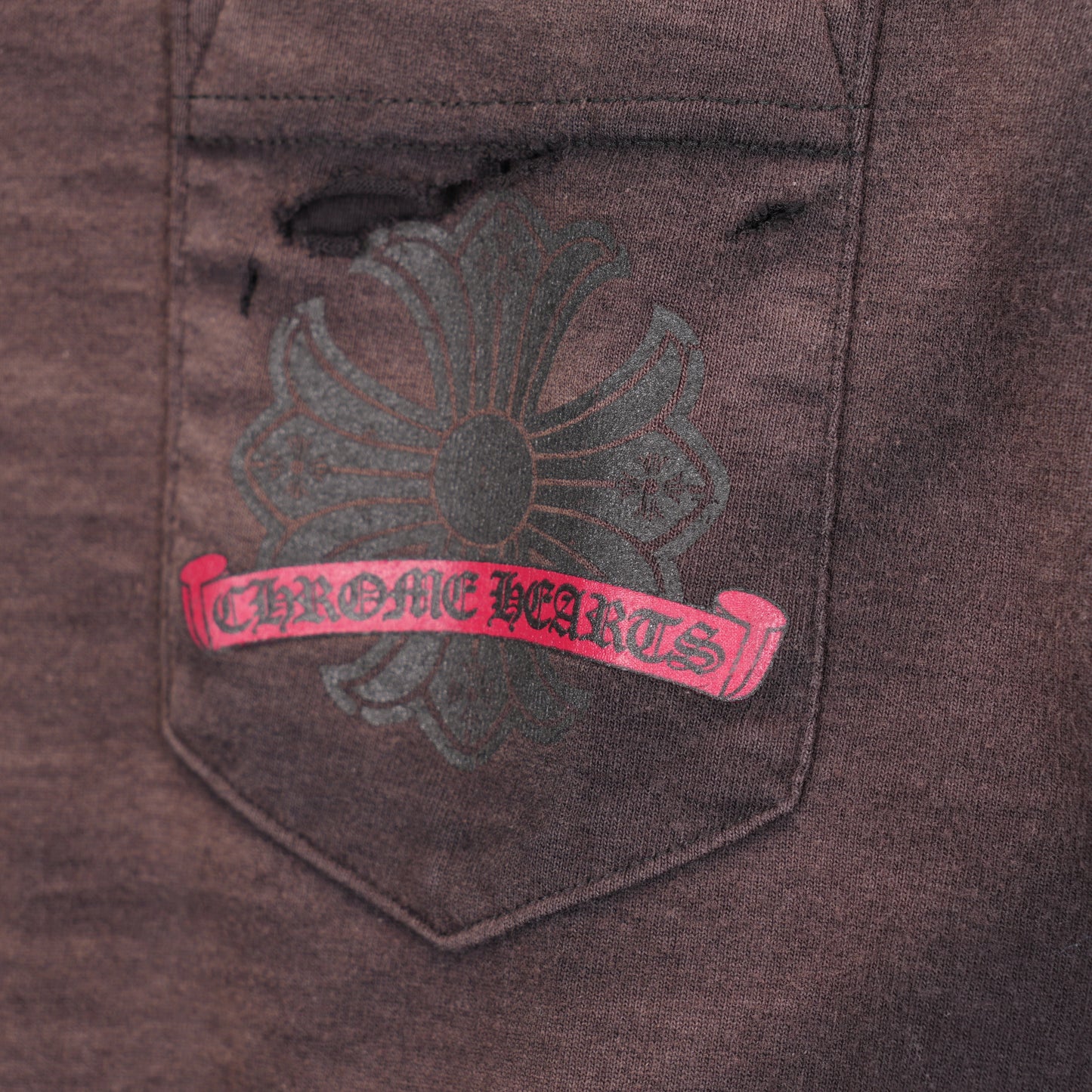 CHROME HEARTS VINTAGE THRASHED RED CROSS LONG SLEEVE