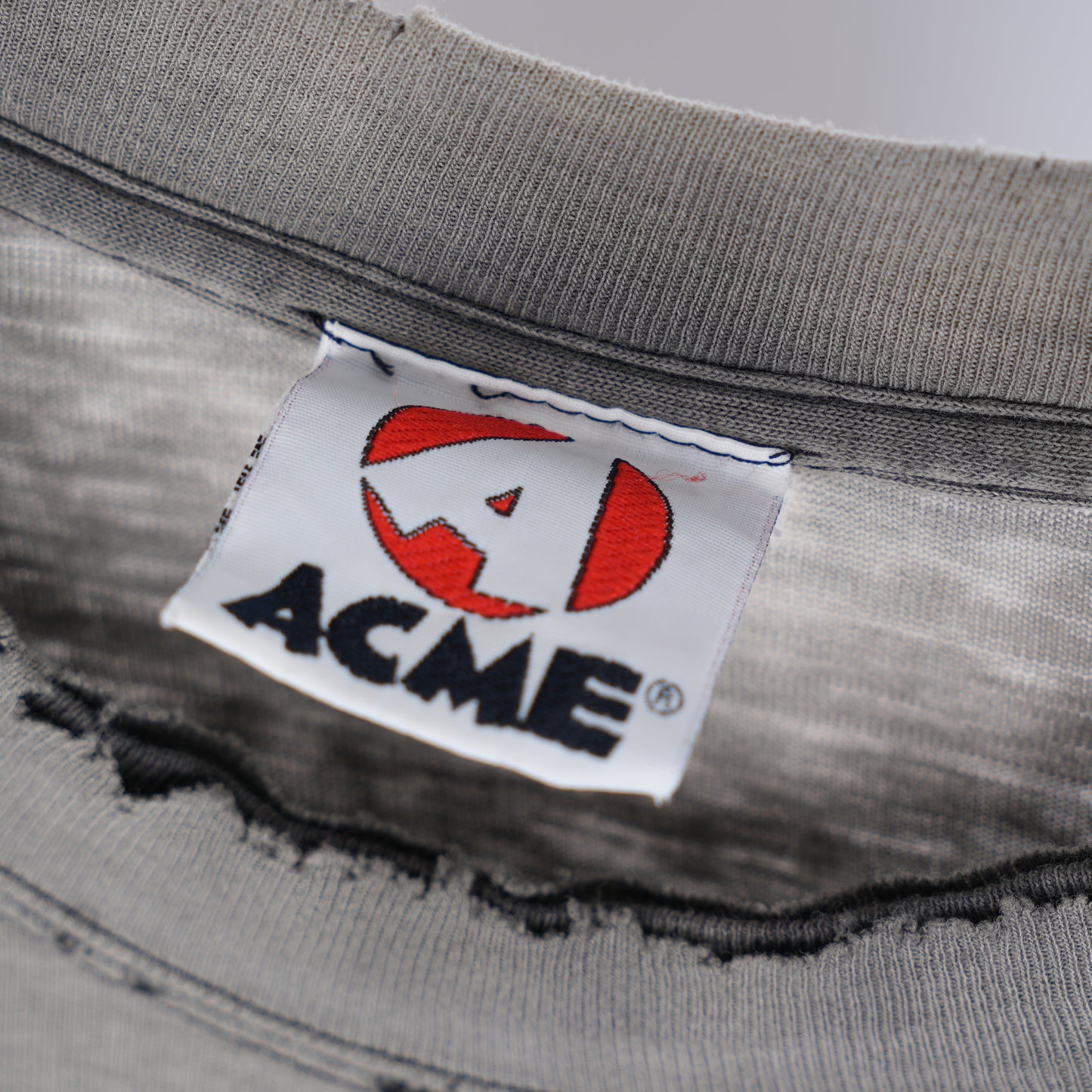 RED HOT CHILI PEPPERS LOGO T-SHIRT