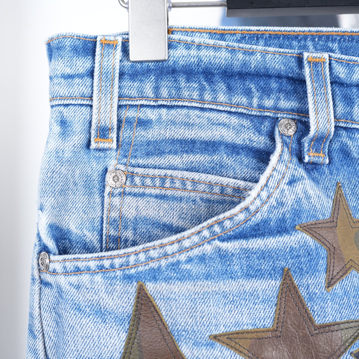 CHROME HEARTS CAMO STAR PATCH ORANGE TAB DENIM