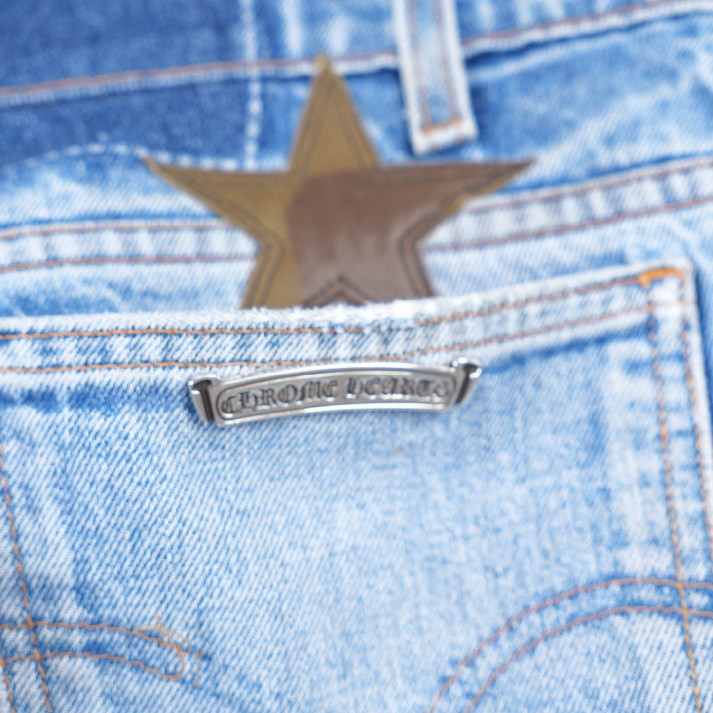 CHROME HEARTS CAMO STAR PATCH ORANGE TAB DENIM