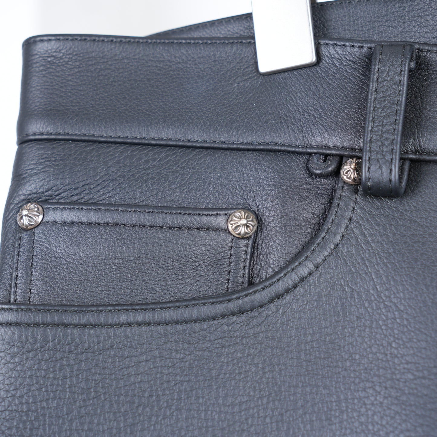 CHROME HEARTS HEAVY BLACK LEATHER FLEUR KNEE PANTS