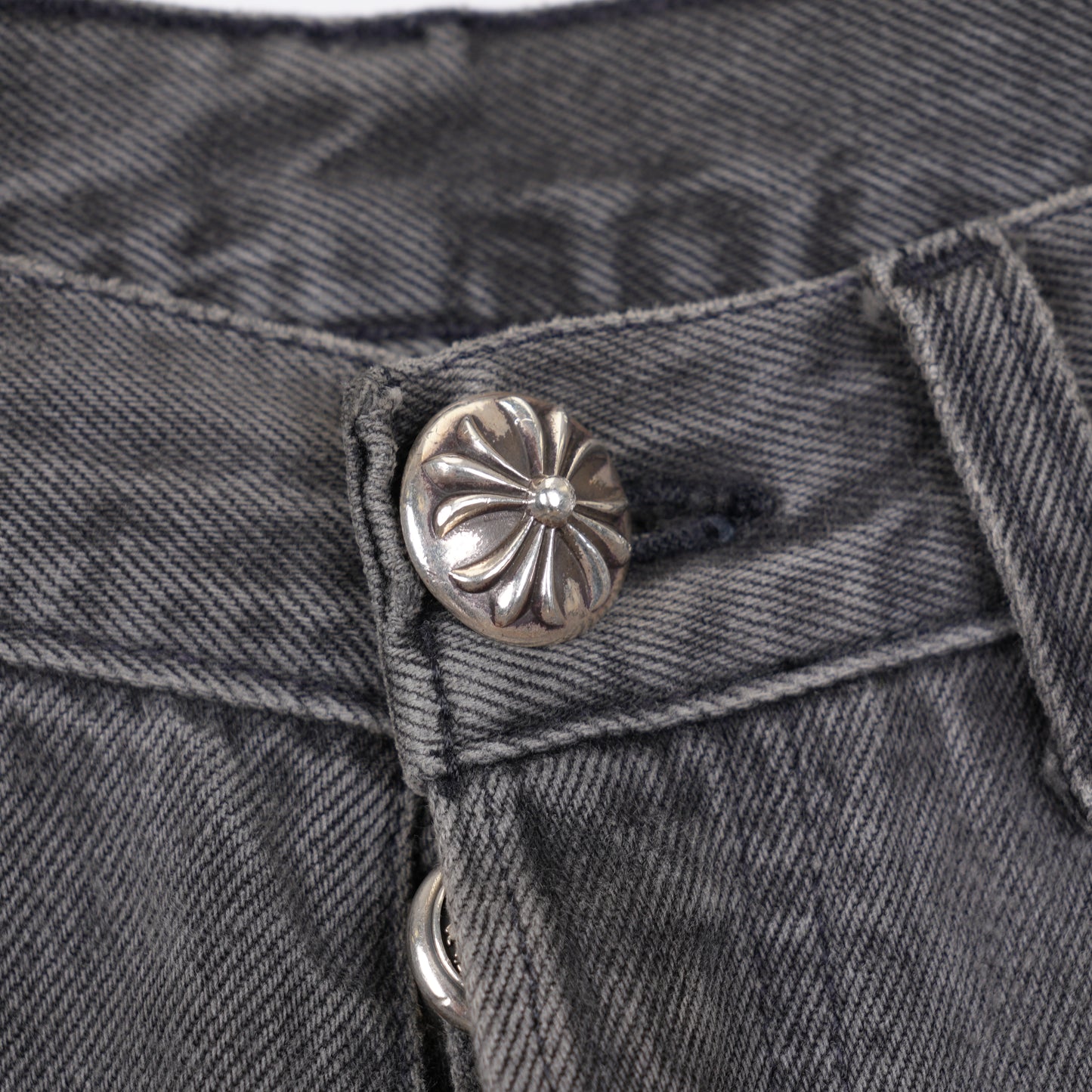CHROME HEARTS GREY WASH WHITE PATCH LEVIS 501 DENIM