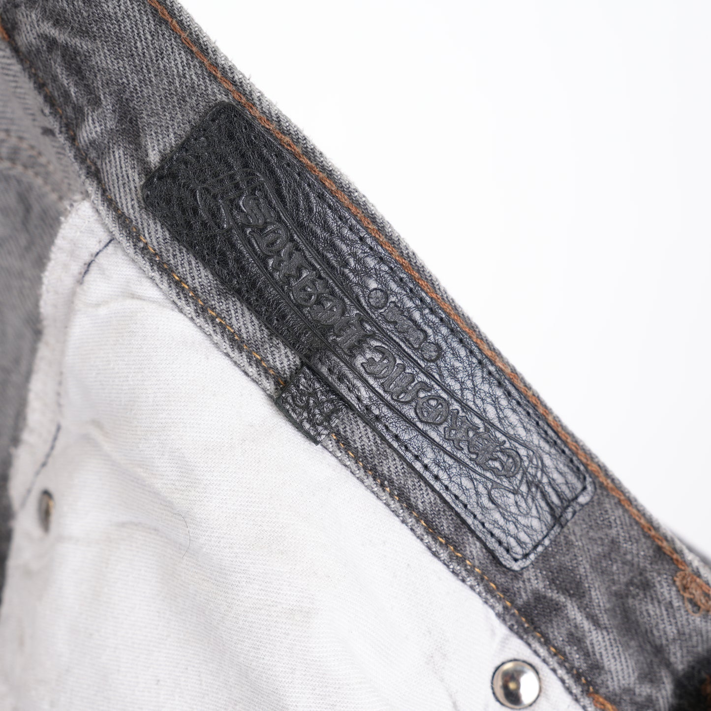 CHROME HEARTS BLACK CROSS PATCH 501 GREY LEVI'S DENIM