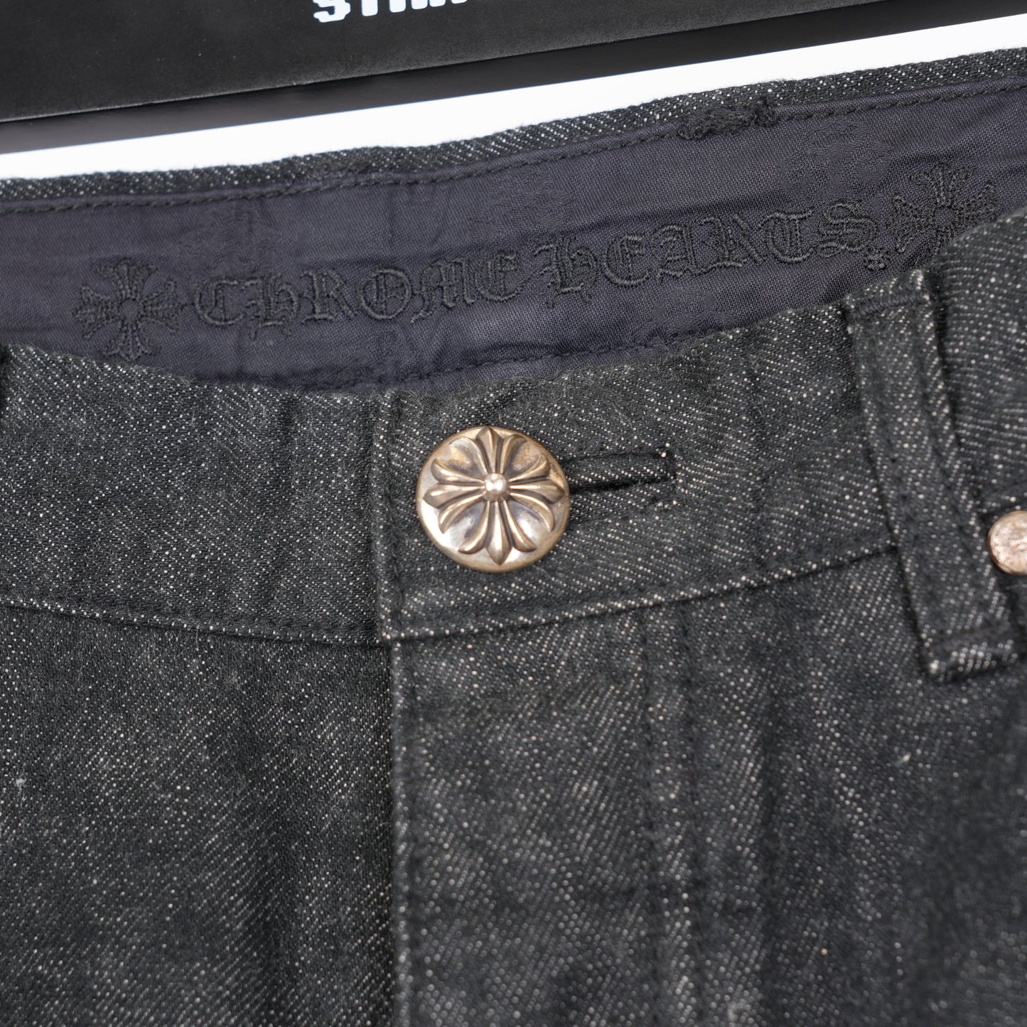 CHROME HEARTS BLACK STAR PATCH SELVEDGE DENIM