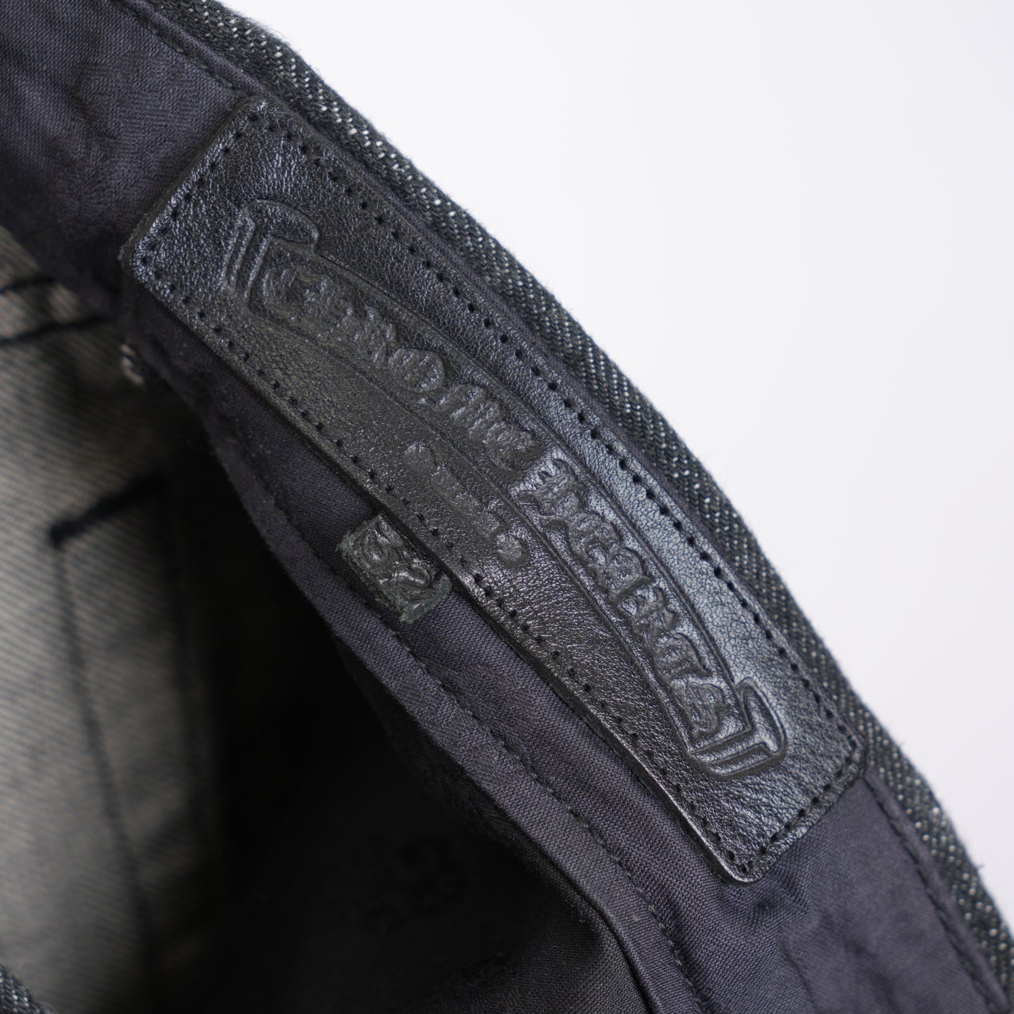 CHROME HEARTS BLACK STAR PATCH SELVEDGE DENIM