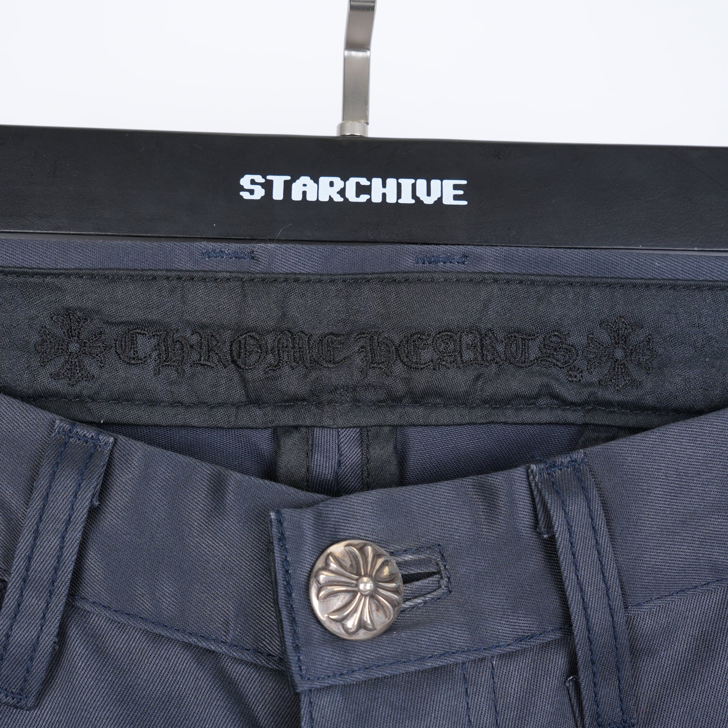 CHROME HEARTS NAVY CROSS PATCH CHINOS