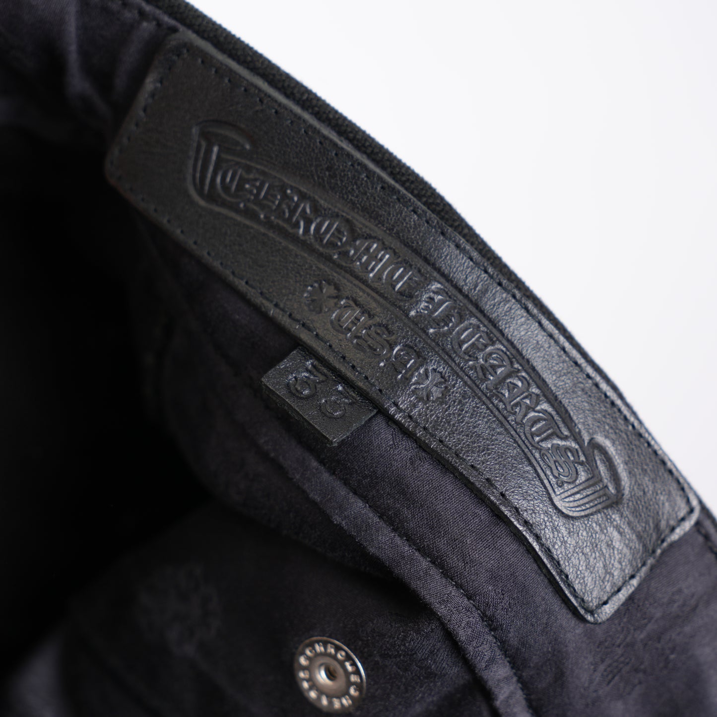CHROME HEARTS BLACK DOUBLE KNEE HARDWARE CARPENTER PANTS