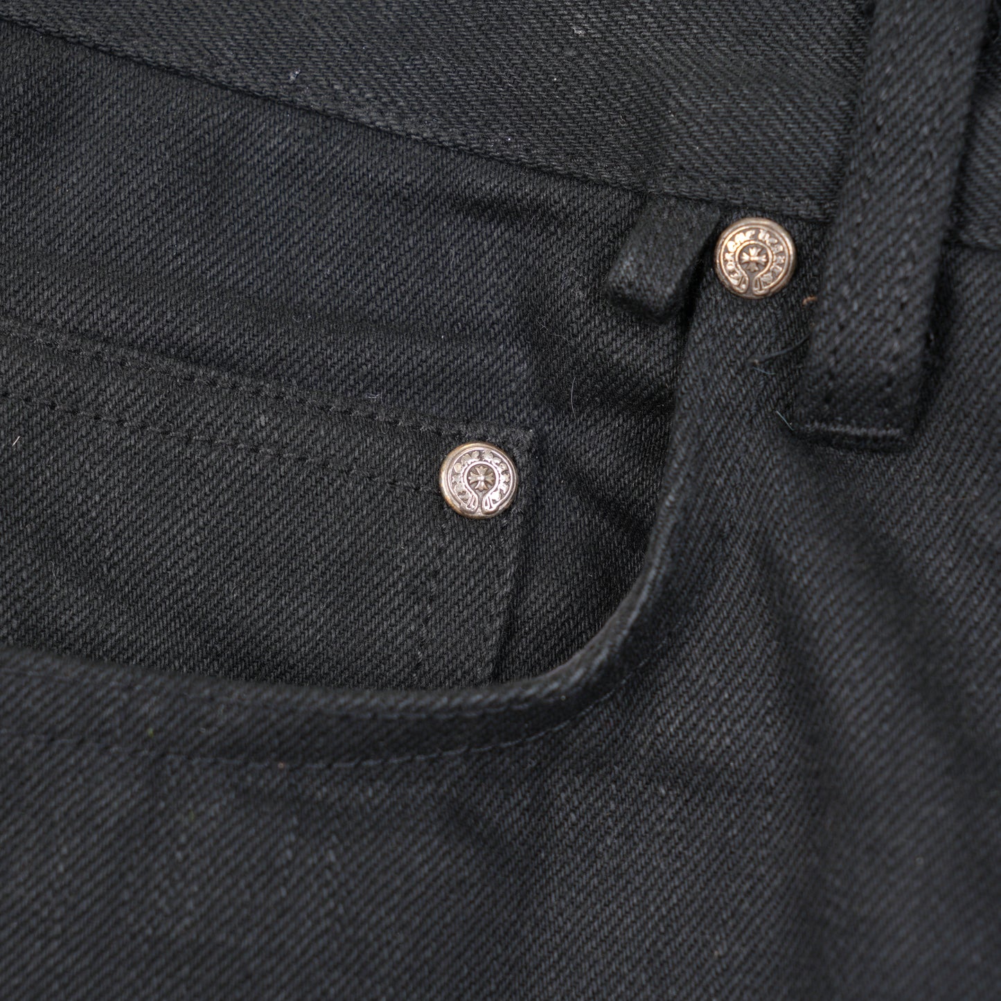 CHROME HEARTS FLEUR KNEE BLACK DENIM