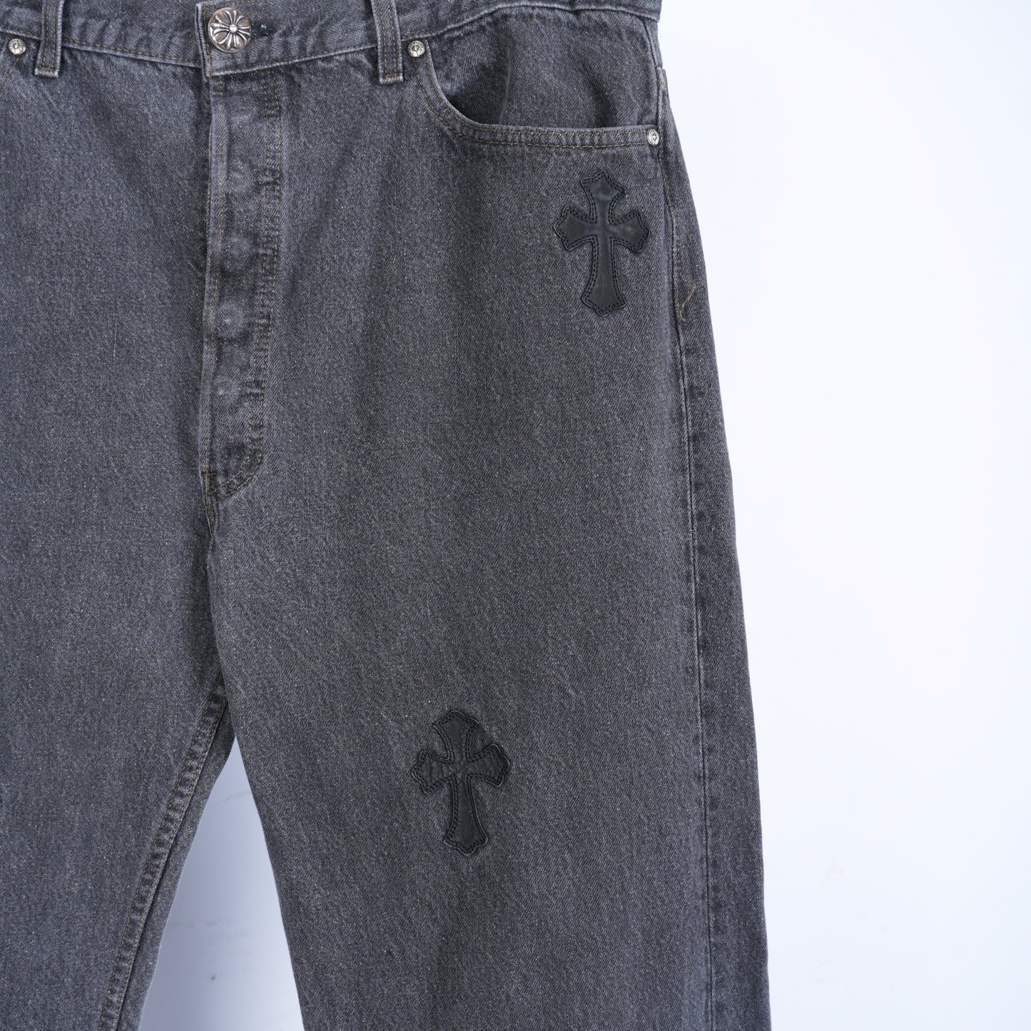 CHROME HEARTS BLACK CROSS PATCH 501 LEVI