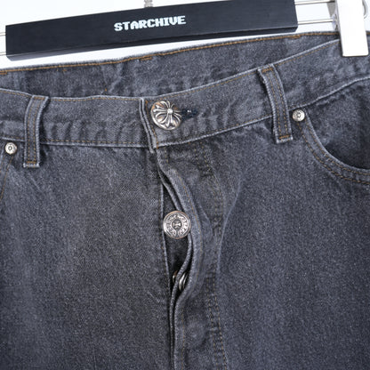 CHROME HEARTS BLACK CROSS PATCH 501 LEVI