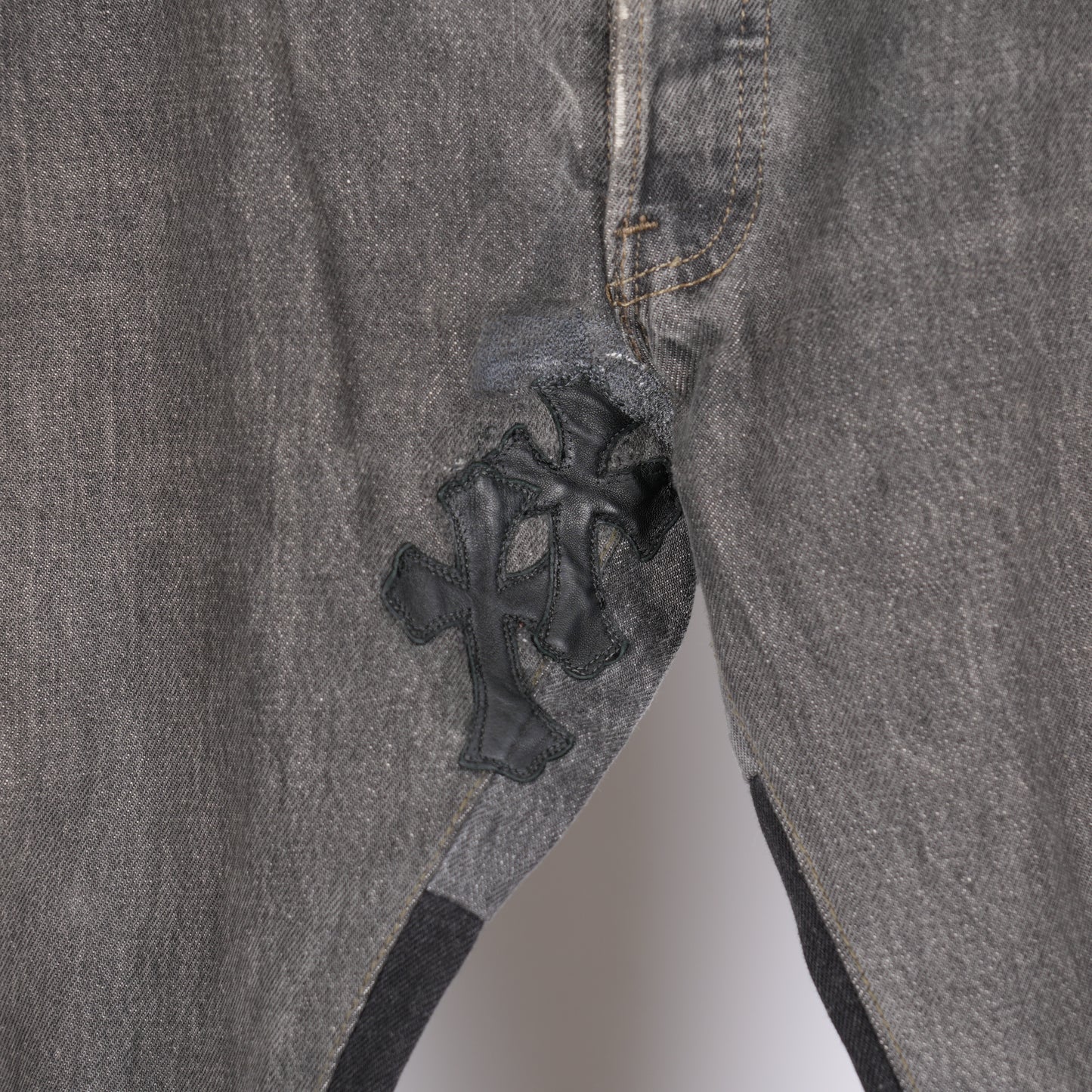 CHROME HEARTS X GALLERY DEPT BLACK PATCH GREY WASH LEVIS DENIM
