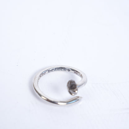 NAIL RING
