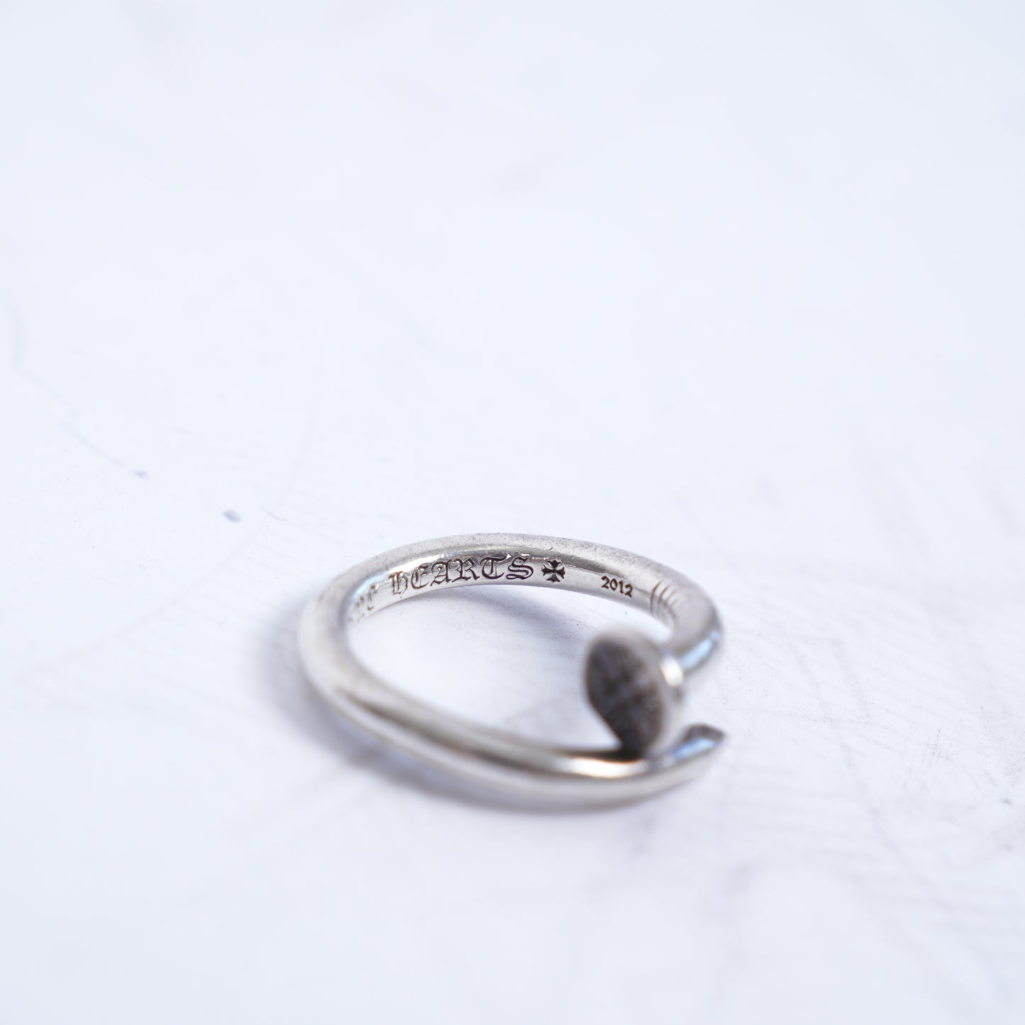 NAIL RING