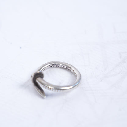 NAIL RING
